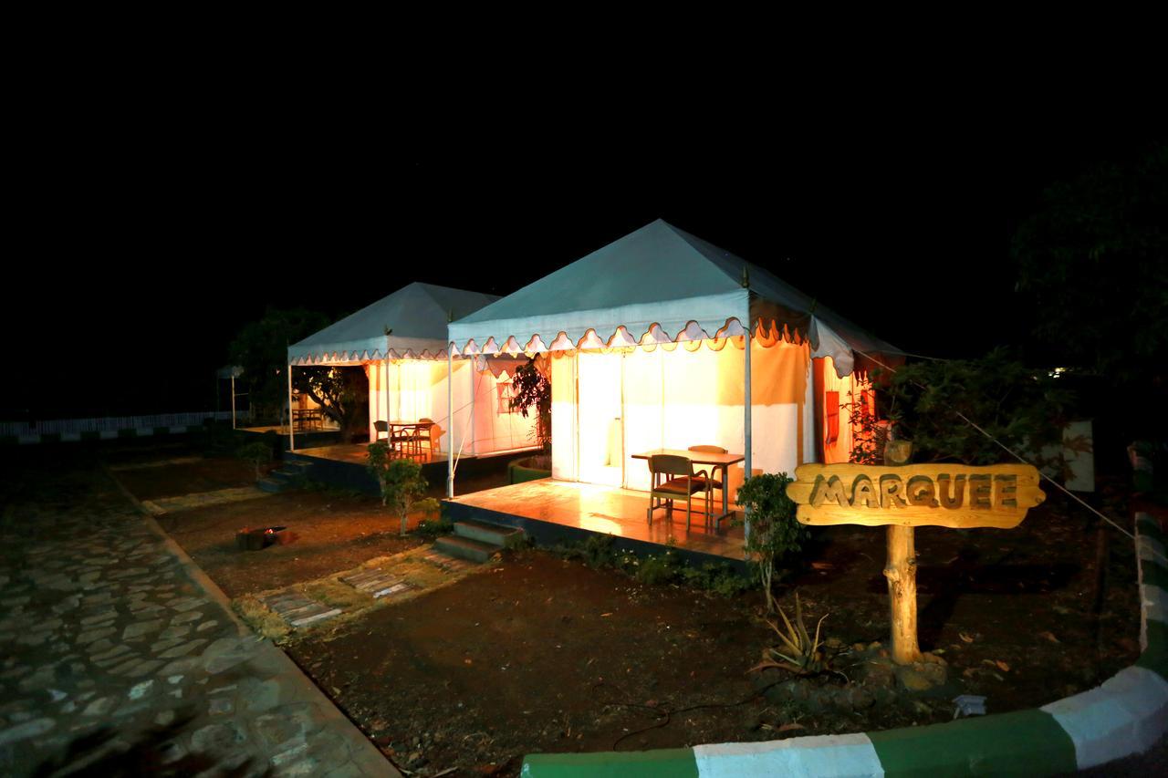 Mount Machi Resort Pune Exteriör bild
