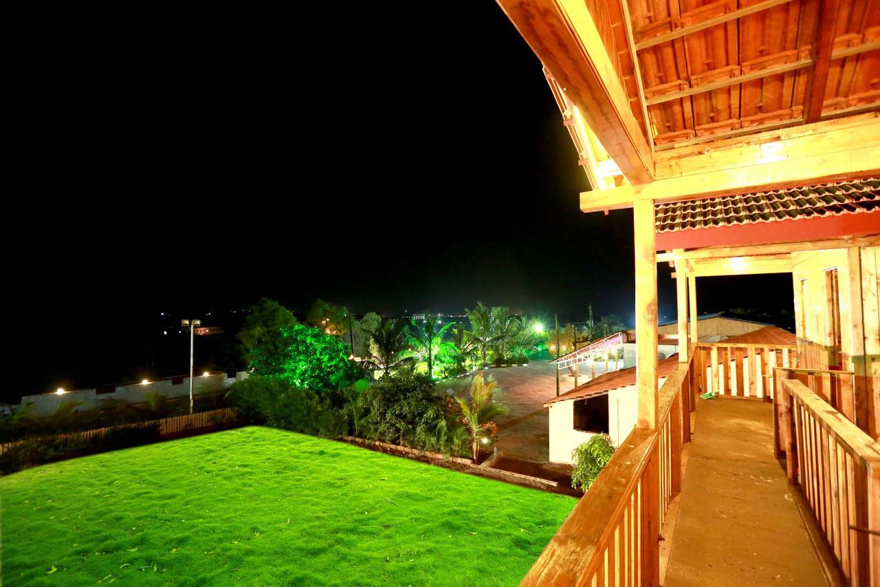 Mount Machi Resort Pune Exteriör bild